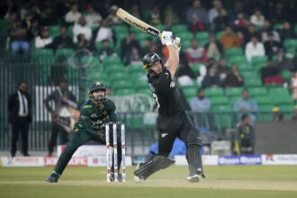 Phillips century leads New Zealand to big win