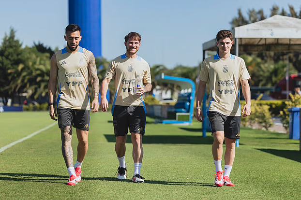 Messi, Dybala, Martínez out who starts for Argentina?