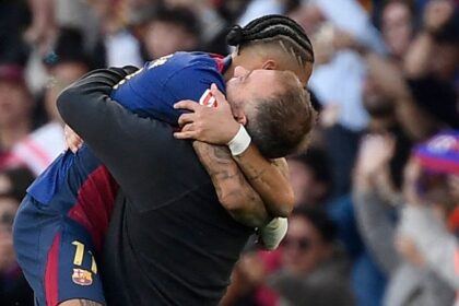 Barcelona come back from 2 goals down to win