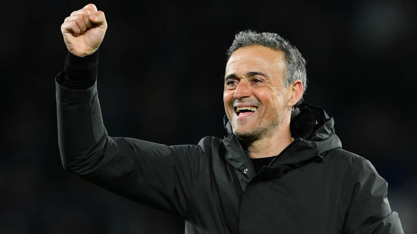 PSG coach answers farmers league trolls