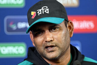 Salahuddin hints at shuffling batting order