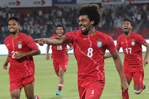 Hamza Chowdhury scores in home ground debut
