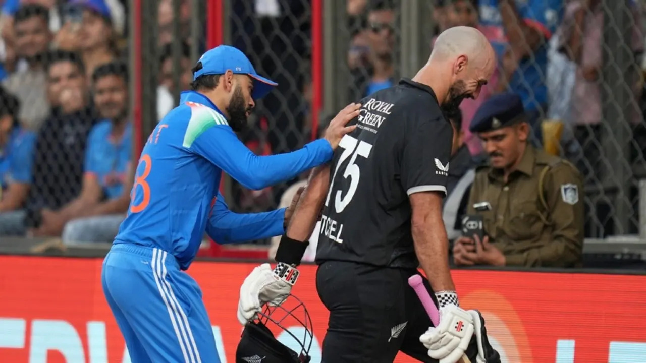 কোহলিকে পেছনে ফেলে শীর্ষে উঠে এলেন মিচেল