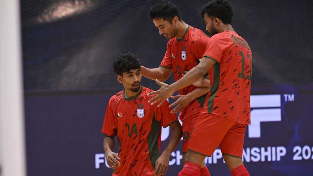 দারুণ লড়াইয়ে সাফ ফুটসালে ভারতকে আটকাল বাংলাদেশ