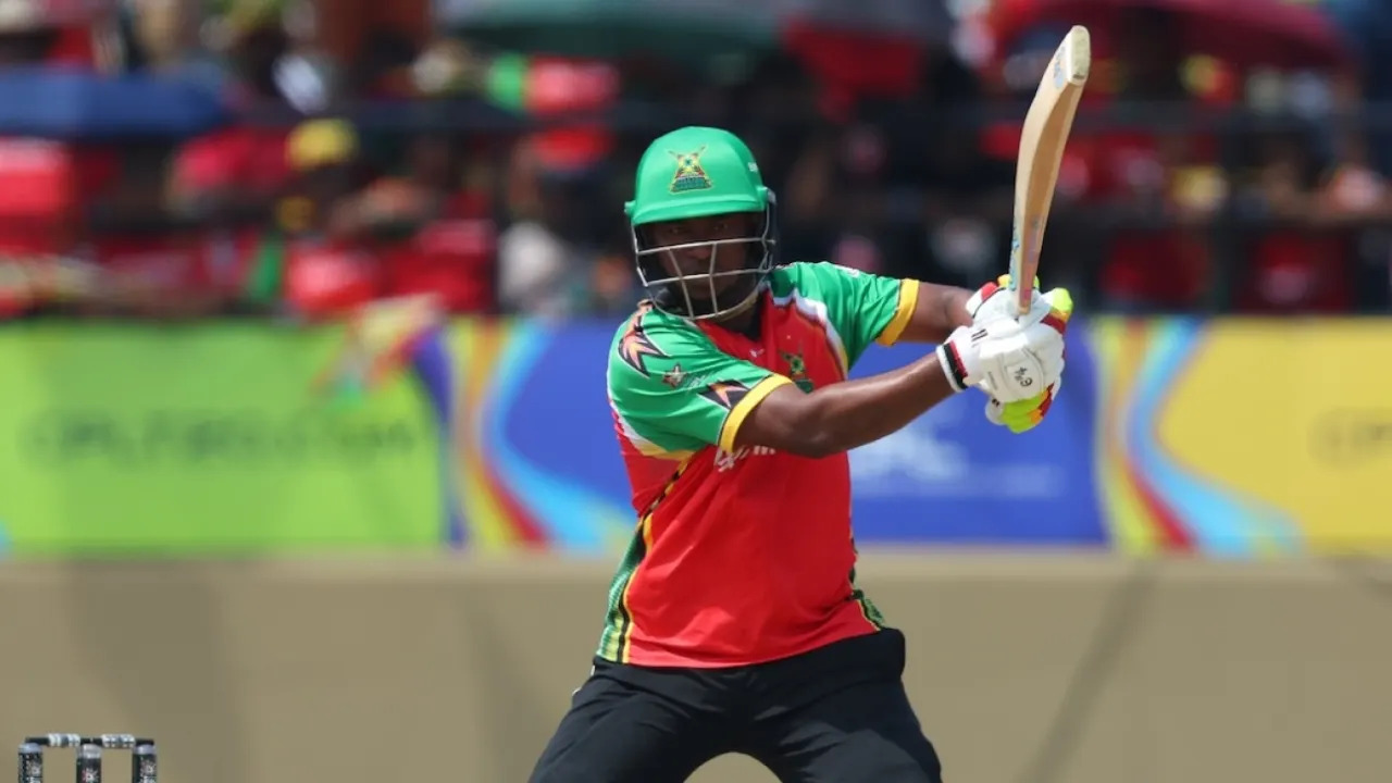 লুইস বাদ, স্যাম্পসনকে সুযোগ বিশ্বকাপ দলে