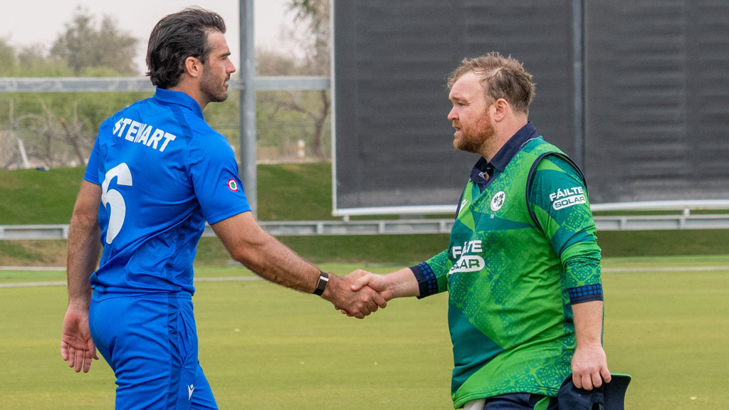 শেষ ওভারে ৩ ছক্কায় আয়ারল্যান্ডকে হারালো ইতালি