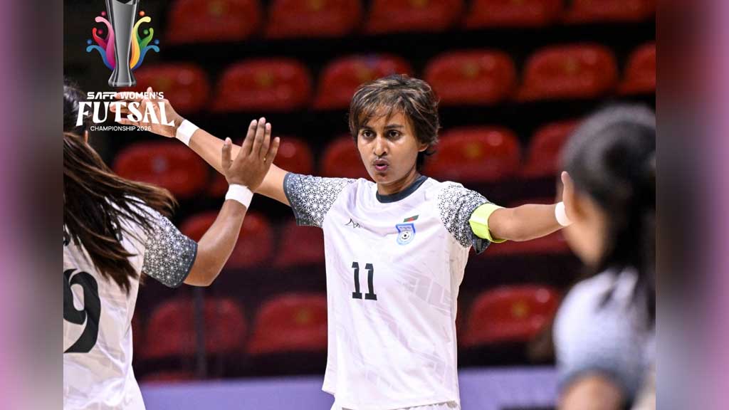 সাফ উইমেন’স ফুটবলে মালদ্বীপকে উড়িয়ে ঐতিহাসিক জয় বাংলাদেশের