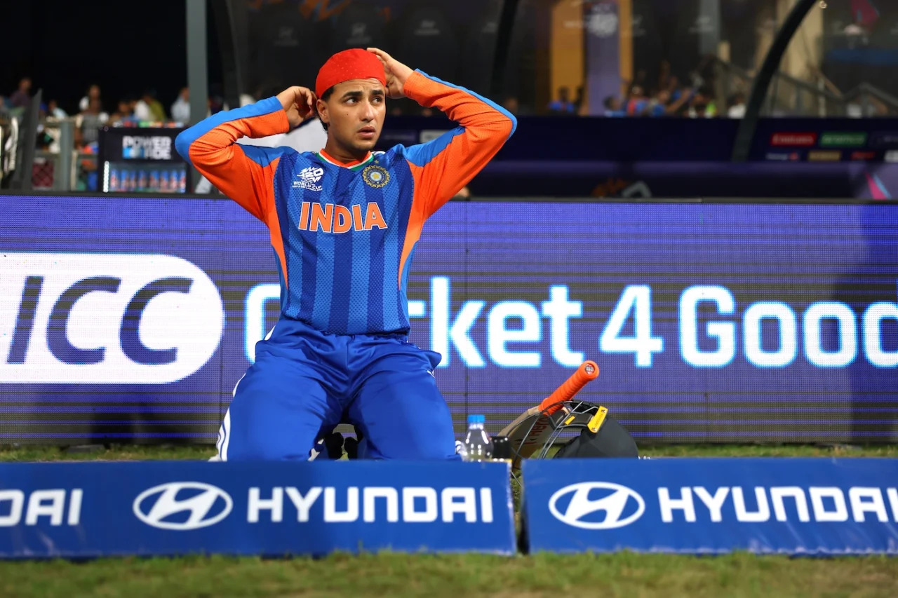 অভিষেককে বিশ্রামের পরামর্শ দিলেন শেবাগ