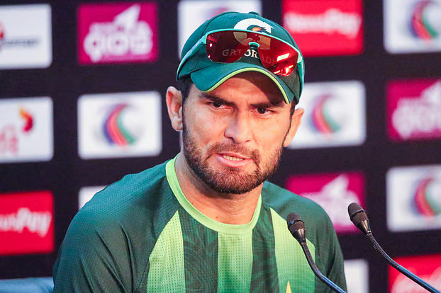 তরুণদের সুযোগ দিতেই বাবরকে রাখা হয়নি দাবি আফ্রিদির