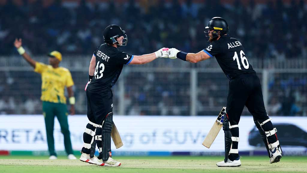 দক্ষিণ আফ্রিকাকে গুঁড়িয়ে ফাইনালে নিউজিল্যান্ড