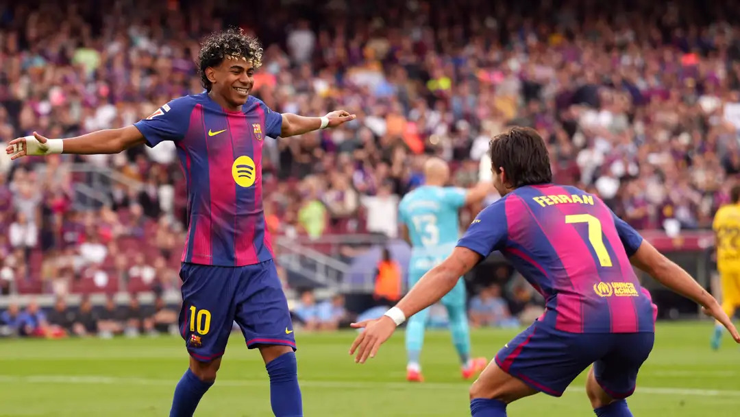 এস্পানিওলের লড়াই থামিয়ে কাম্প নউয়ে বার্সেলোনার জয়োৎসব