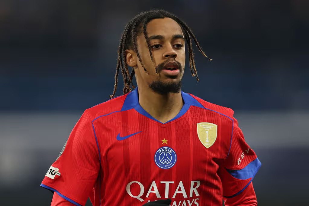 চোট কাটিয়ে এক মাস পর মাঠে ফিরছেন ফরাসি উইঙ্গার ব্র্যাডলি বার্কোলা