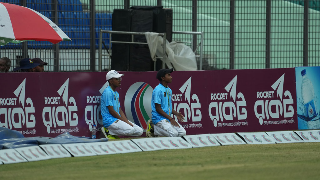 তামিম ইকবালের উদ্যোগে মাঠে ফিরল ‘বল বয়’ সংস্কৃতি আর নাম হলো ‘ফিউচার স্টার্স’