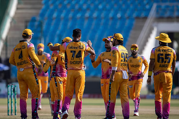 নাহিদ-শরিফুলের গতির ঝড়ে চুরমার মুস্তাফিজের লাহোর