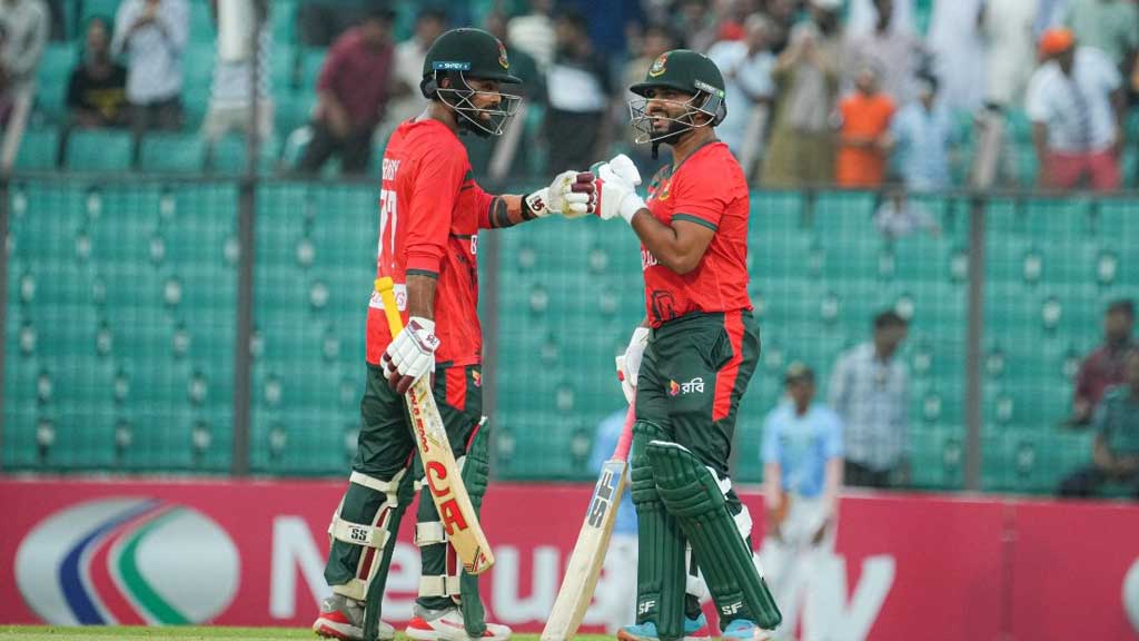 শামীম-ইমনকে প্রশংসায় ভাসালেন হৃদয়