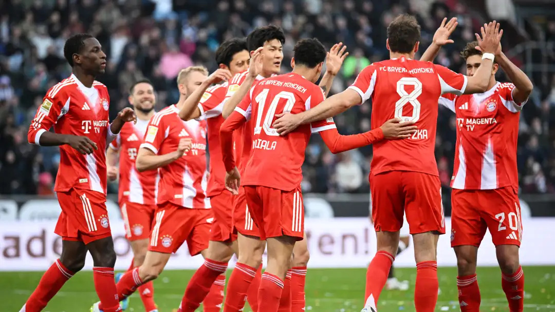 সেন্ট পাউলিকে উড়িয়ে বুন্দেসলিগায় বায়ার্নের নতুন বিশ্বরেকর্ড