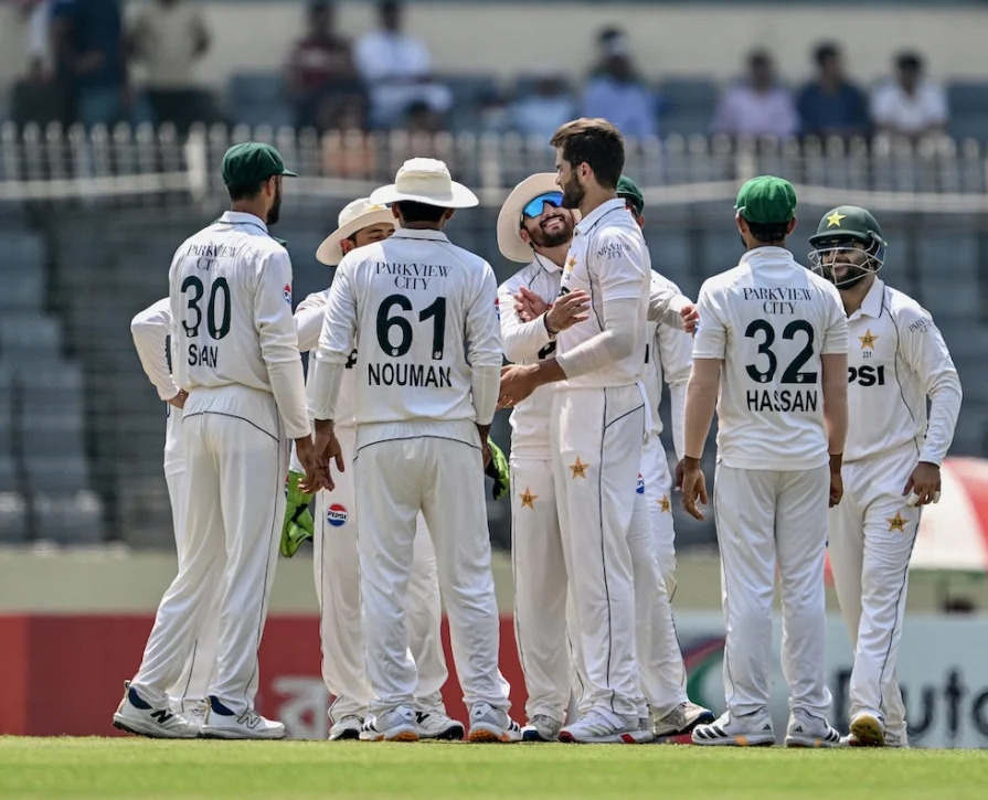 পাকিস্তানকে দ্রুত আটকে বড় সংগ্রহের স্বপ্নে বিভোর বাংলাদেশ