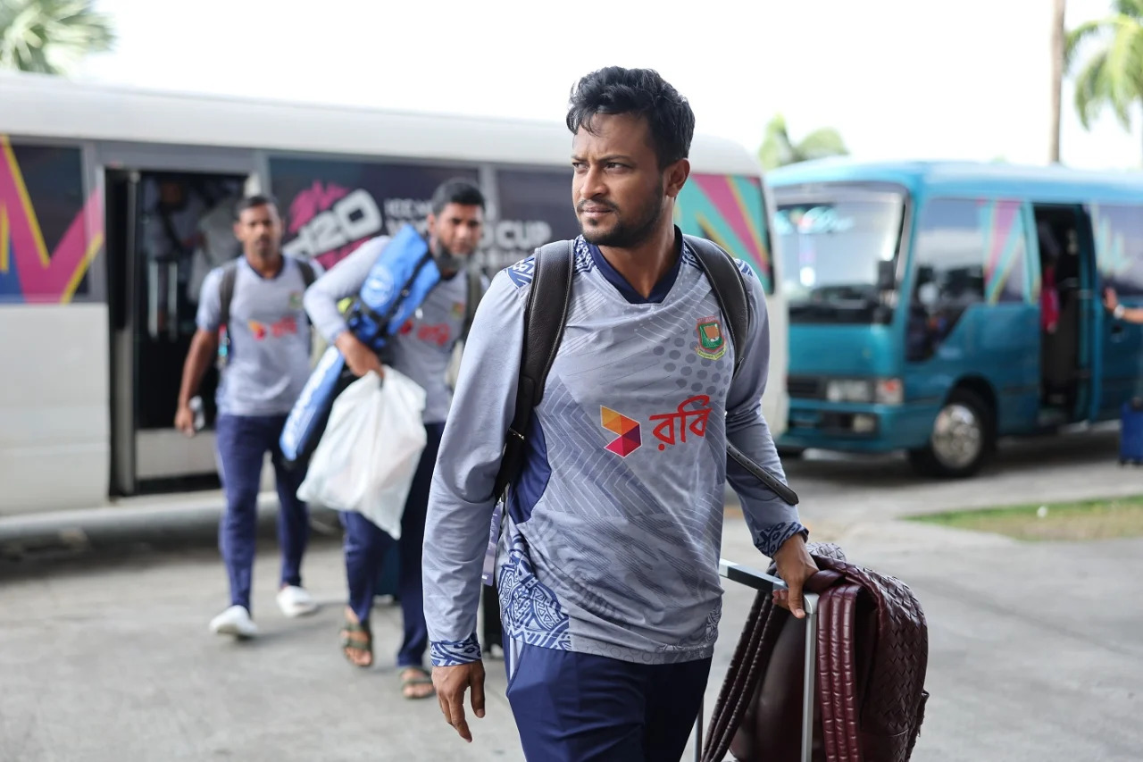 হয়রানি না করার নিশ্চয়তা পেলে পরশুই ফিরব সাকিব