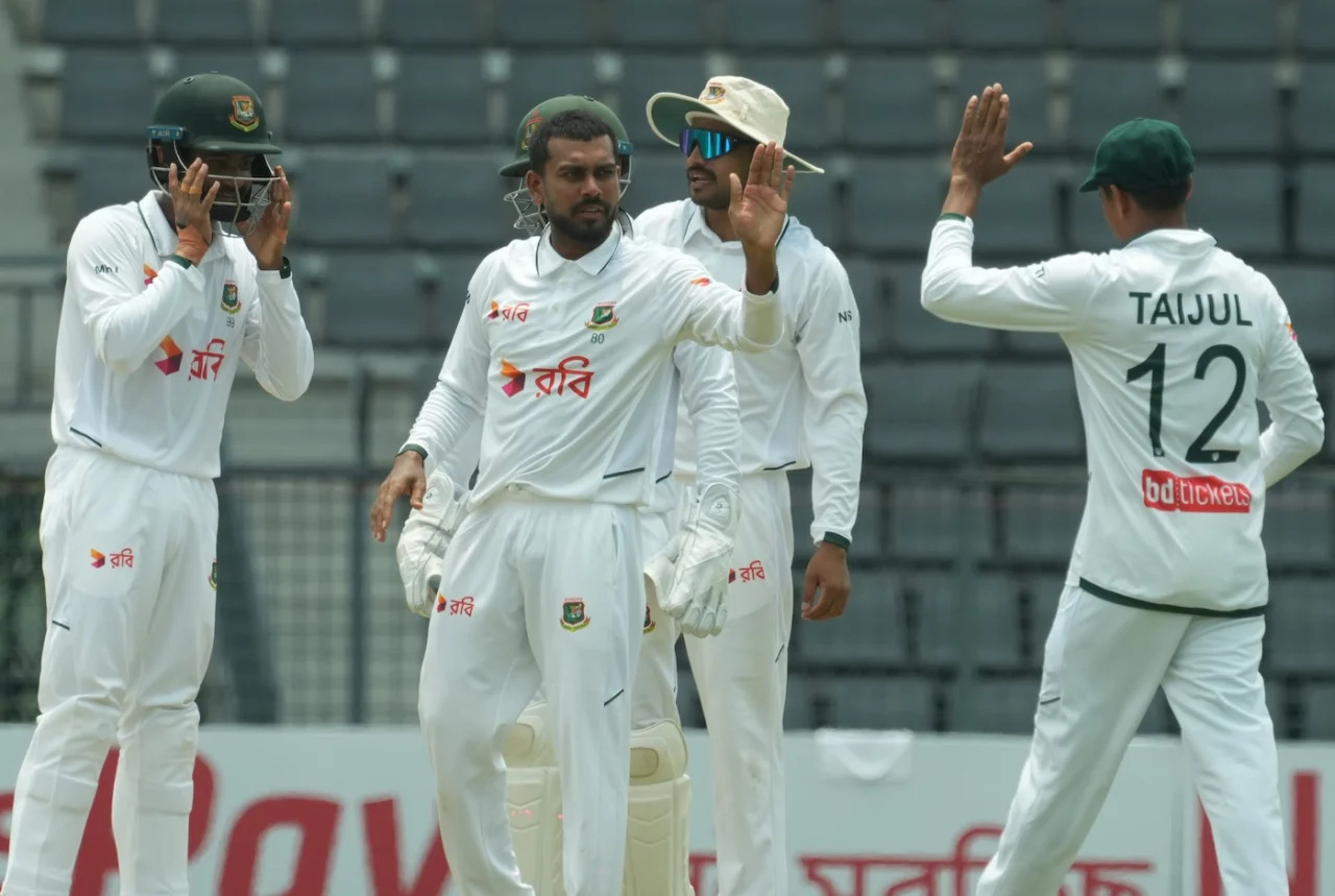 হোয়াইটওয়াশের লক্ষ্যে শেষ দিনে ৩ উইকেট চাই বাংলাদেশের