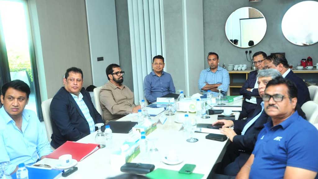 ১০ জনের সংক্ষিপ্ত তালিকায় ব্রাজিল-আর্জেন্টিনার নামকরা কোচরা